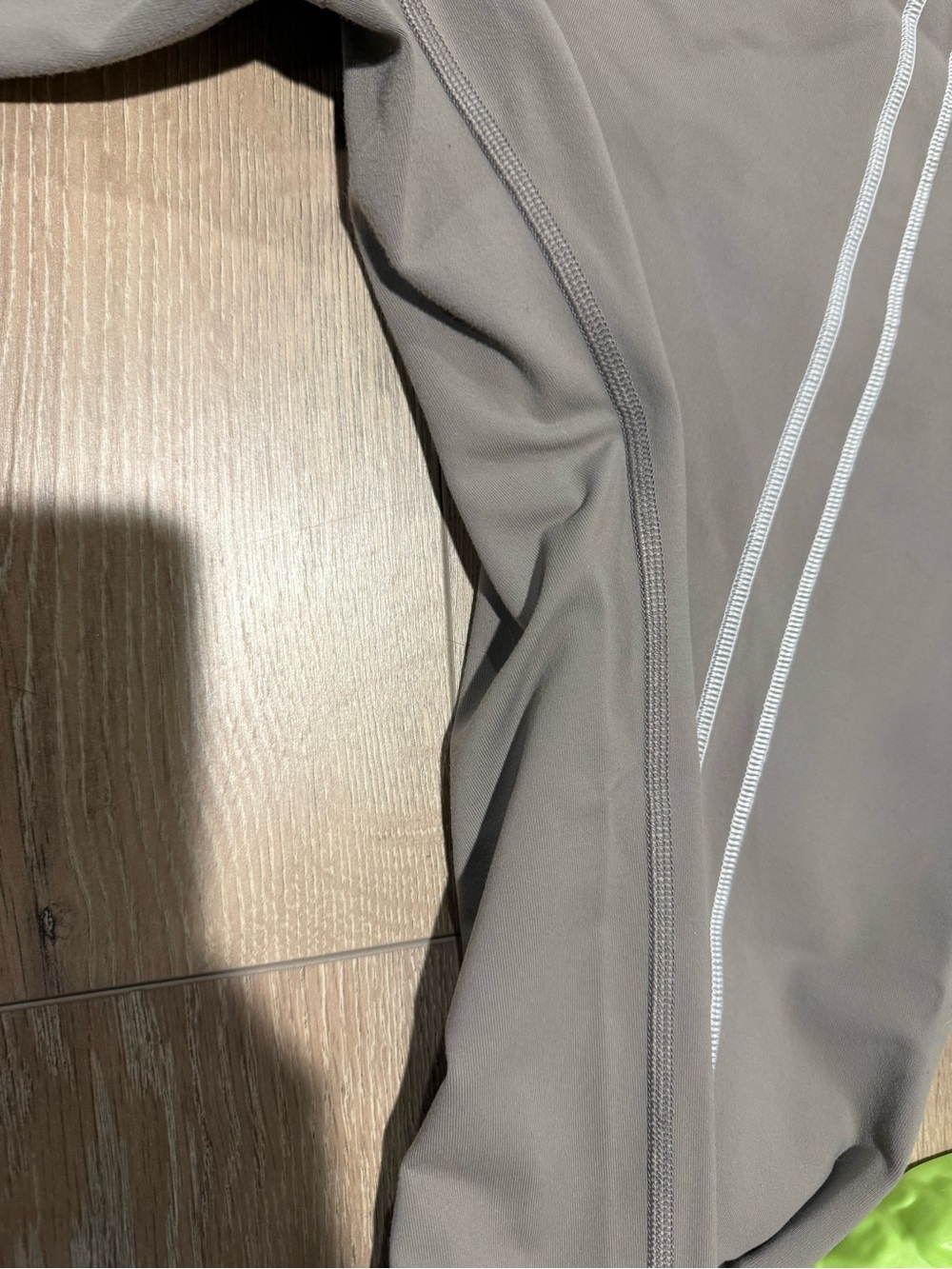 lululemon Define Mid-Rise Track Pant - Picture 15 of 15